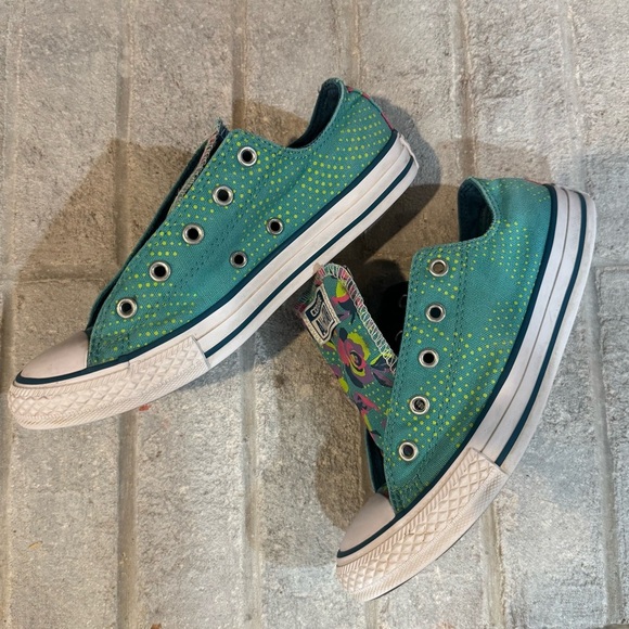 Converse Shoes​ - Picture 4 of 10